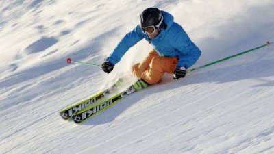 滑雪初学者首先要做的是什么