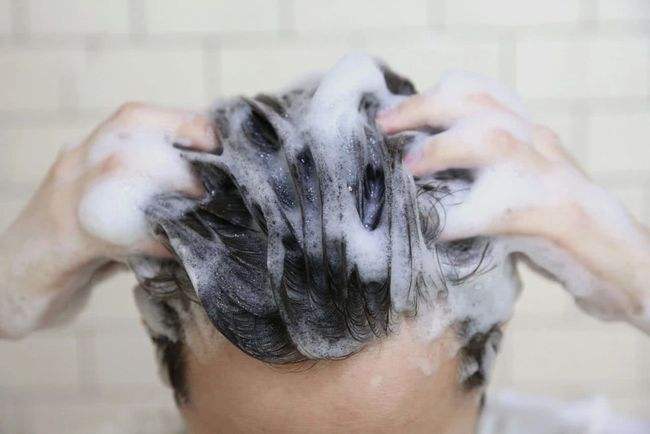 懒人知识：洗头可以不用洗发水吗？