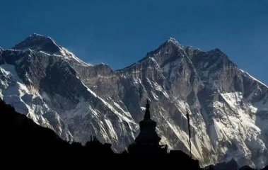为什么地球上最高的山都低于万米