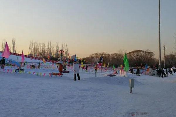 北京朝阳公园滑雪场门票价格及开放时间(附门票/地址/详情)
