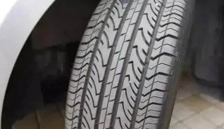 轮胎磨损到什么程度应该更换