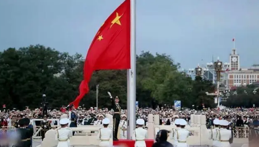 去北京看升旗怎么乘坐交通工具